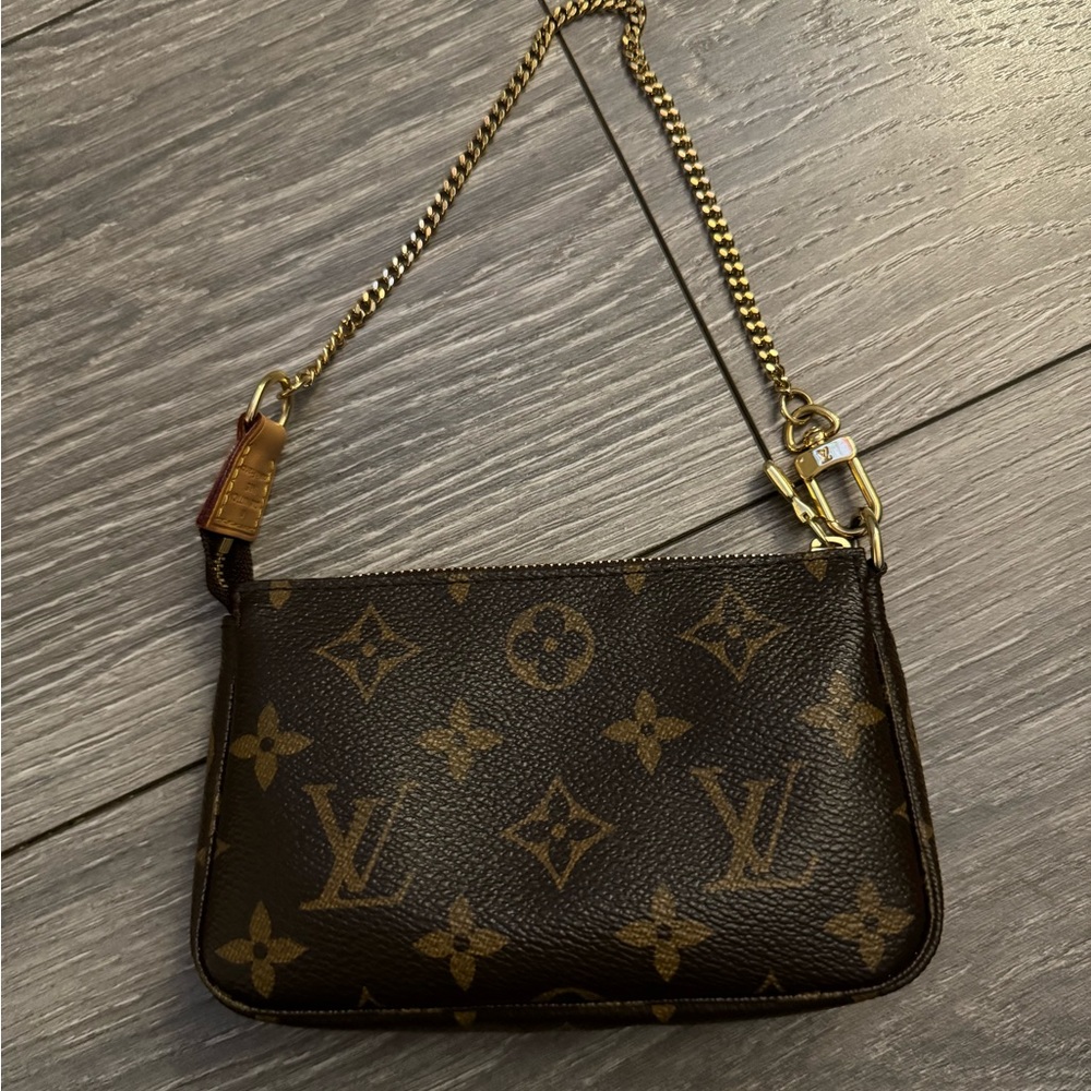 louis vuitton mini pochette accessories